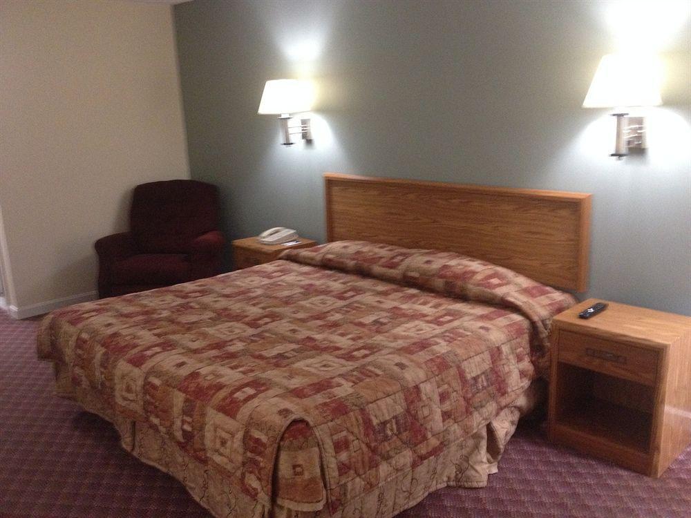 Rodeway Inn Groton Εξωτερικό φωτογραφία