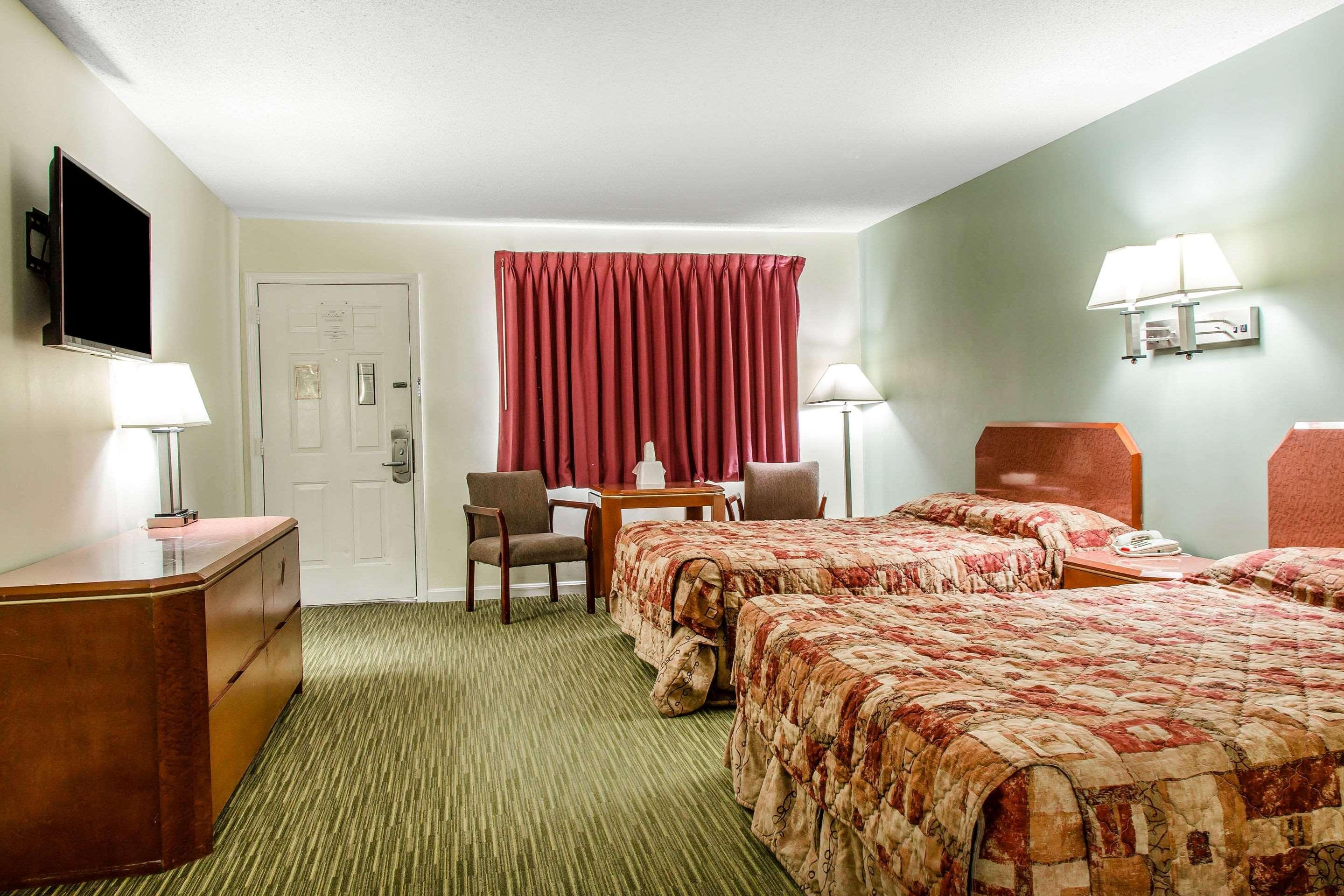 Rodeway Inn Groton Εξωτερικό φωτογραφία