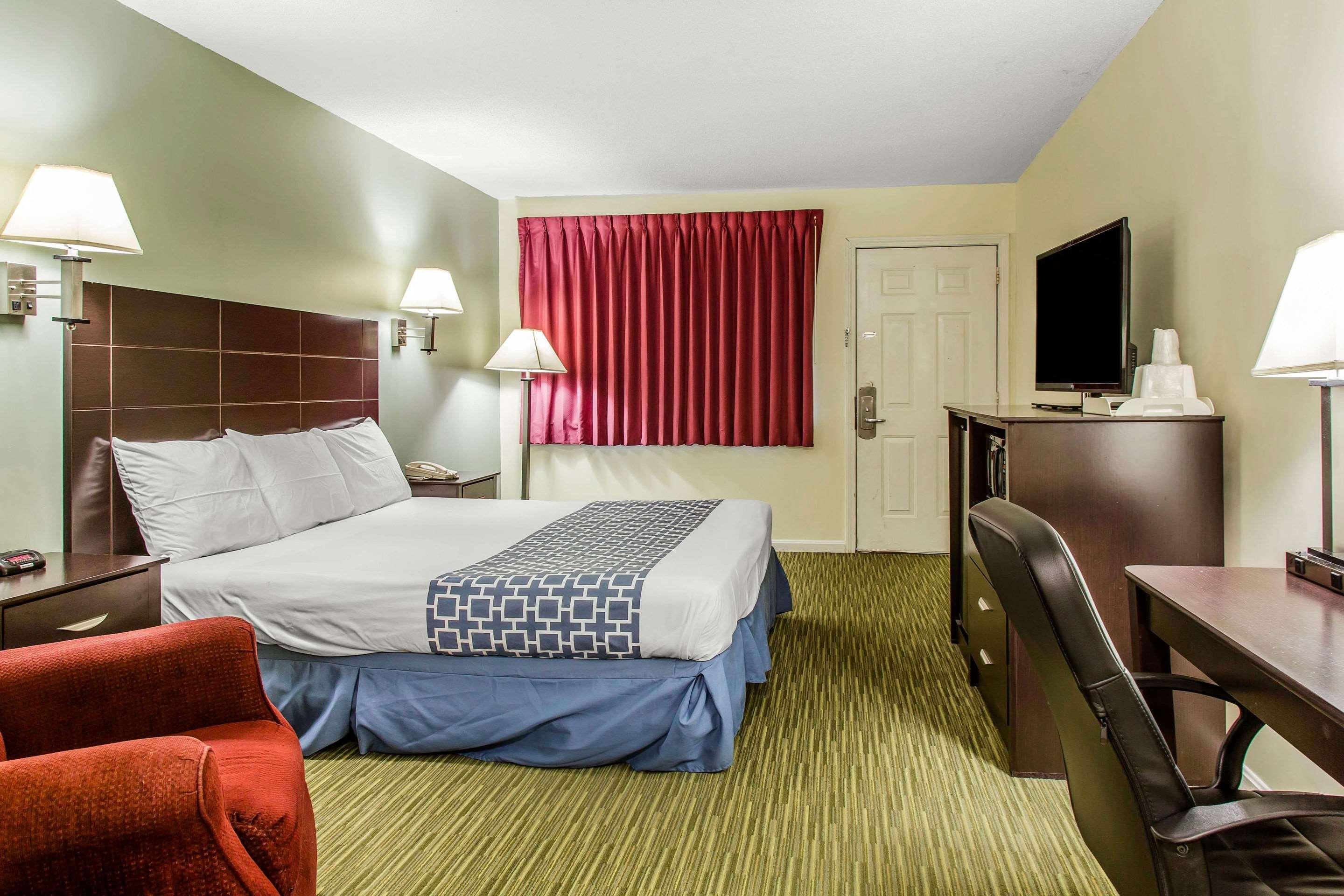 Rodeway Inn Groton Εξωτερικό φωτογραφία