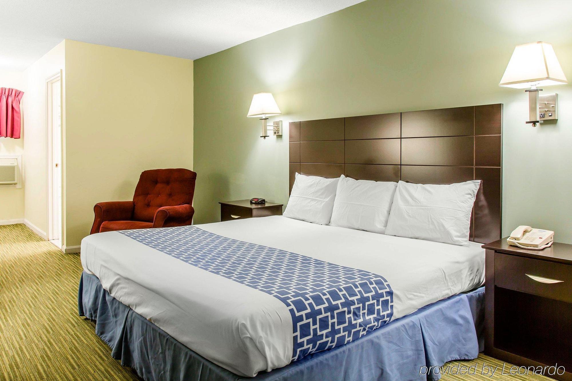 Rodeway Inn Groton Εξωτερικό φωτογραφία