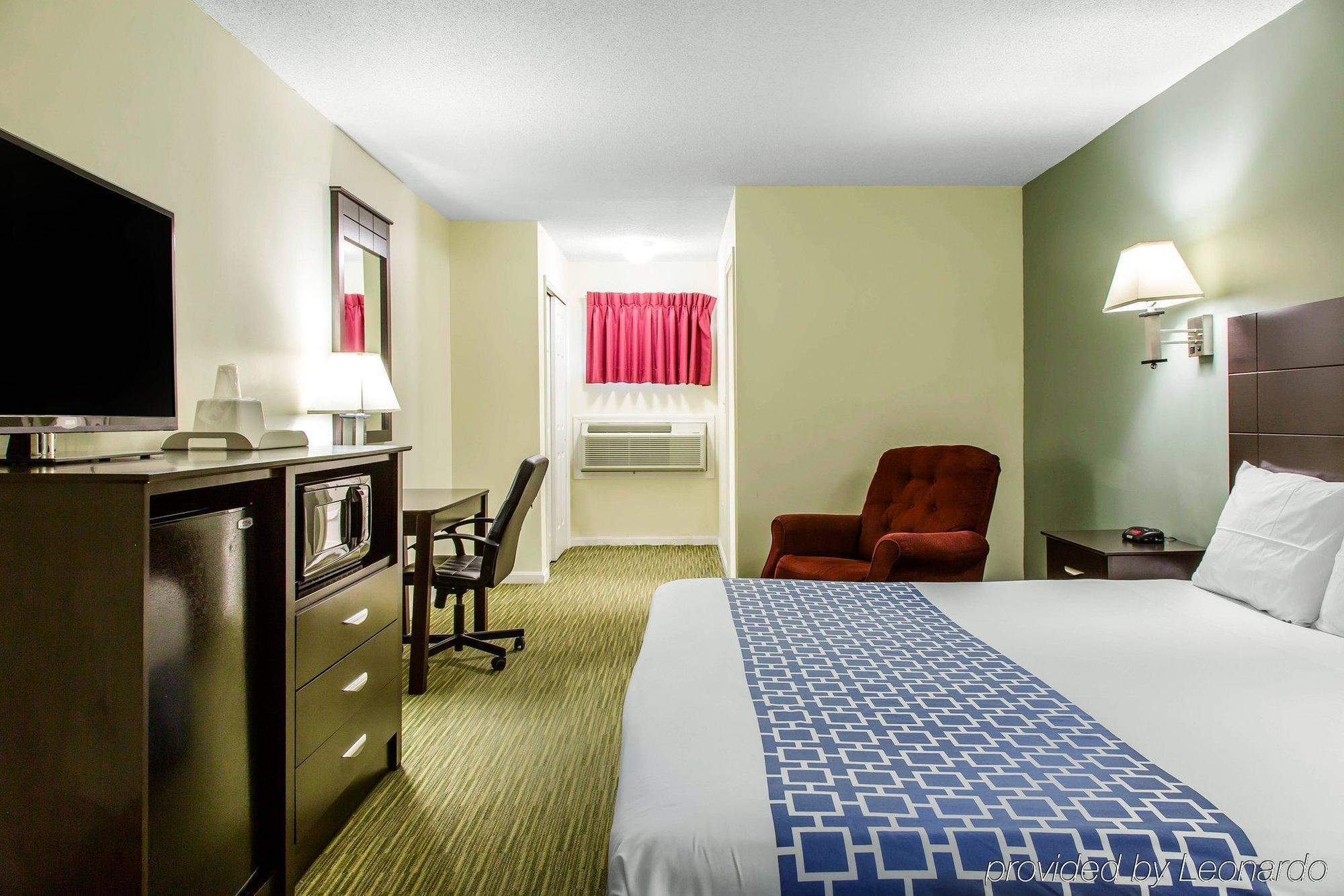 Rodeway Inn Groton Εξωτερικό φωτογραφία